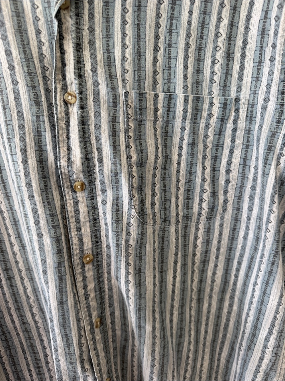 Striped Pattern Shirt - Picture 5 of 5